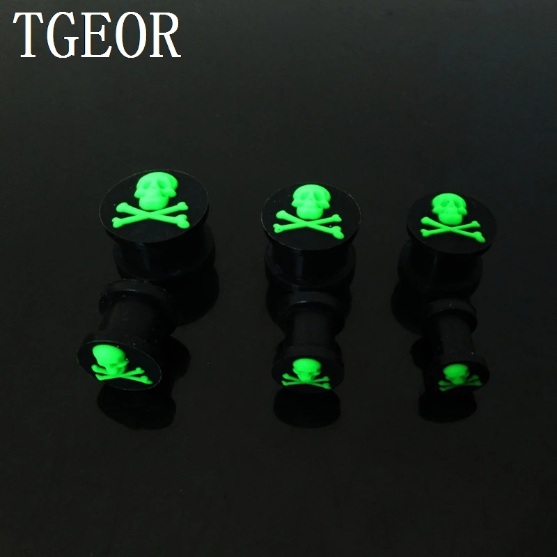 1 pair mixed gauges ear expander mixed  colors skull pattern silicone ear plug hot sale