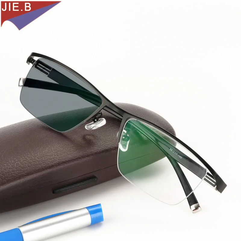 Nowy projekt fotochromowe okulary do czytania mężczyźni pół oprawki stop tytanu okulary do starczowzroczności okulary przeciwsłoneczne przebarwienia z dioptriami