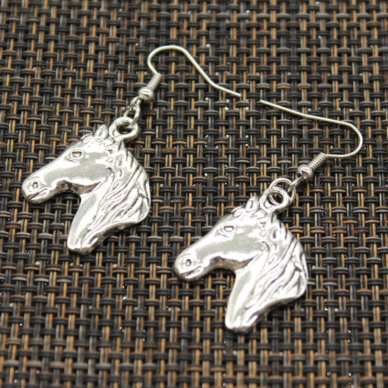 New Fashion Handmade Running Horse Walking Steed Pendants Silver Color Earrings For Womens Style