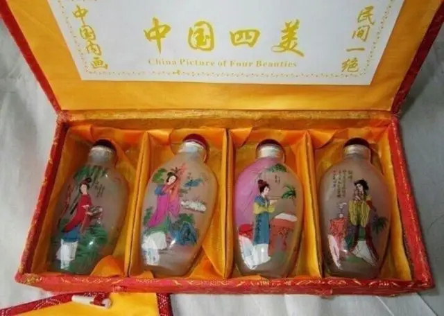 

Exquisite Chinese Classical Old-style "Ancient China Four Beauties" Glass Snuff Bottles