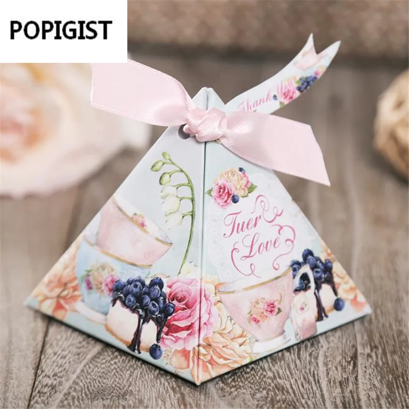 

Pink blue Floral Flower Printed Gift Box Triangular Pyramid Wedding Favors Candy Boxes Party Favors Box Giveaways Box 50pcs
