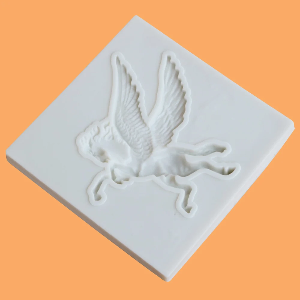 M2063 Flying Horse Shaped Silicone Cake Mold Sugar Craft Fondant Cake Tools Cake Tools Cake Decoration Mold Kitchen Baking Mold