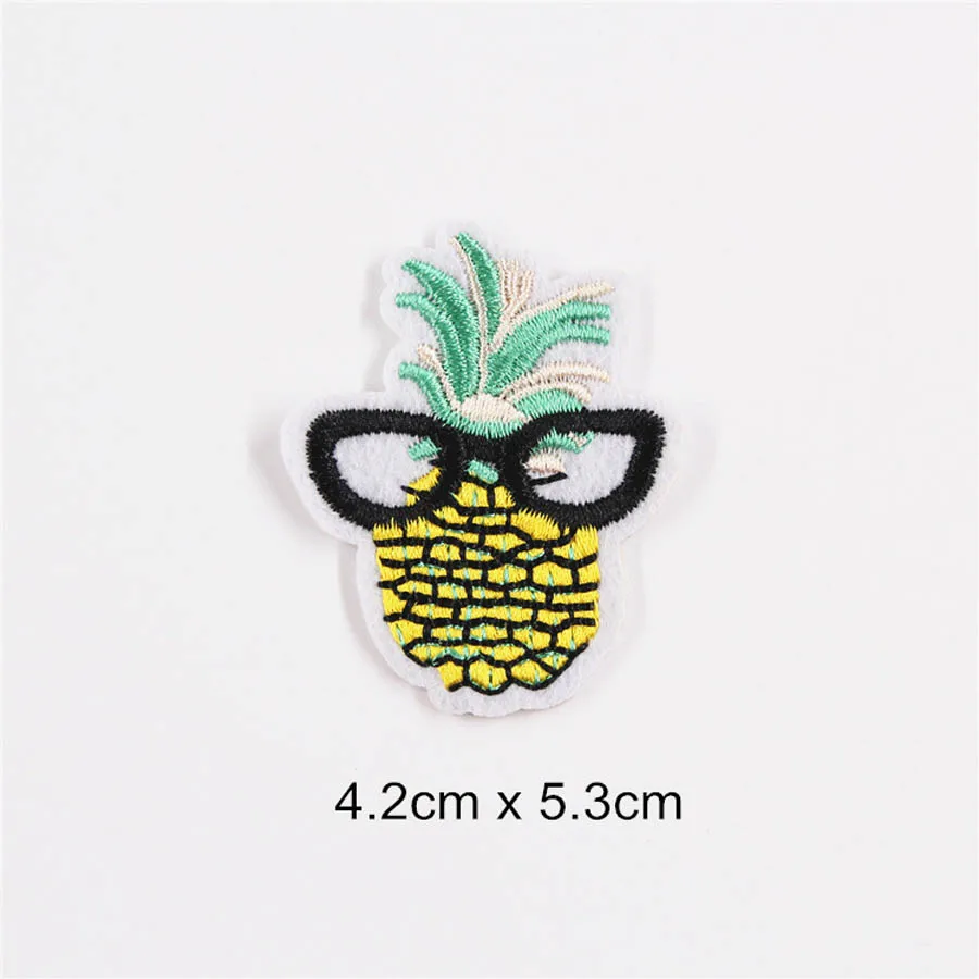 Pineapple Fabric Embroidered Patch Cap Clothes Stickers Bag Sew Iron On Applique DIY Apparel Sewing Clothing Accessories BU166