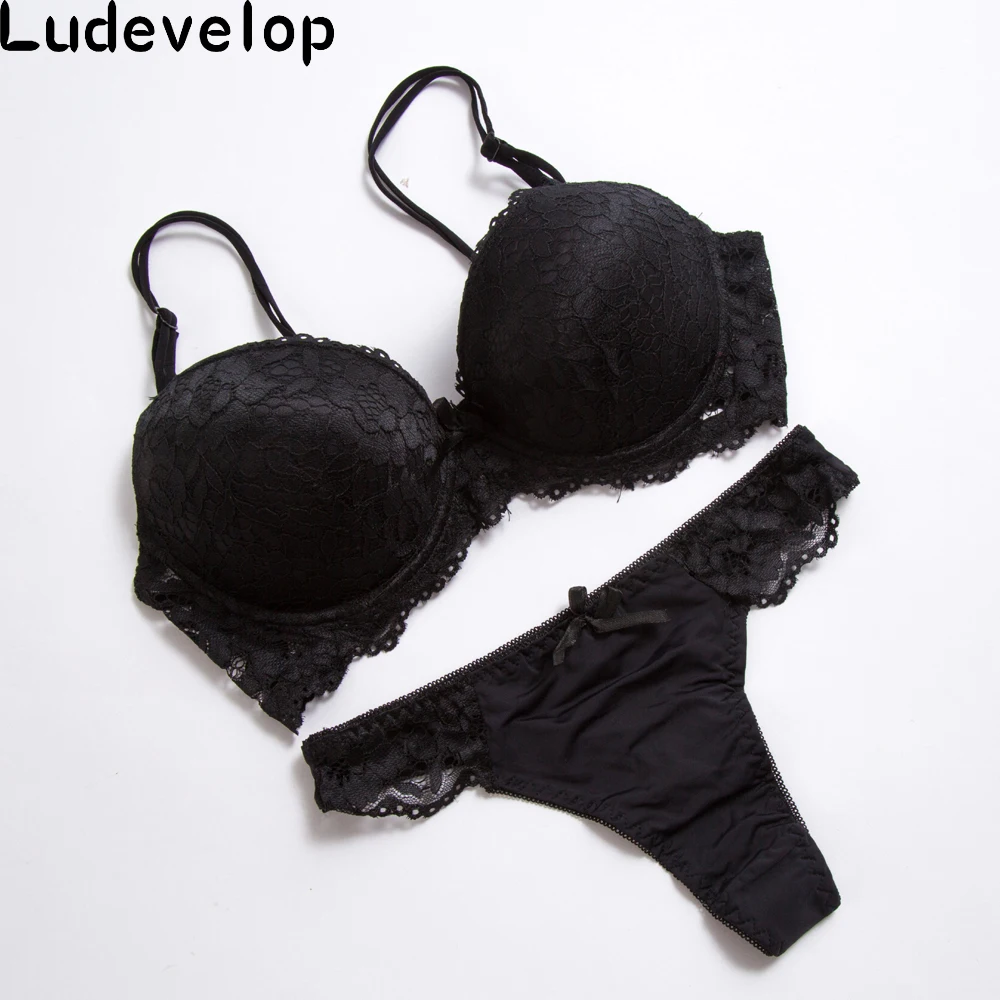 Ludevelop Della Signora Black Lace Spinge Verso L\'alto il Reggiseno Set Top B C D Tazze sujetador encaje Biancheria Intima Delle Donne Della