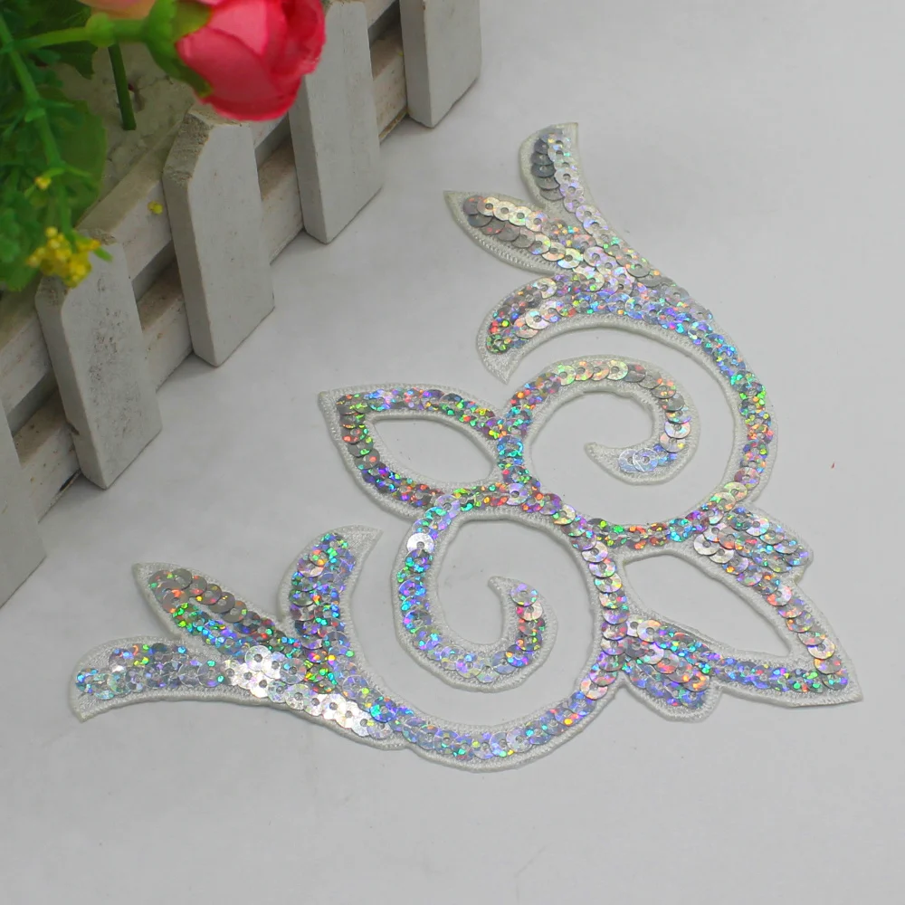5 Pieces Sequined Flower Appliques Iron On Embroidered Patches 17cm*14cm