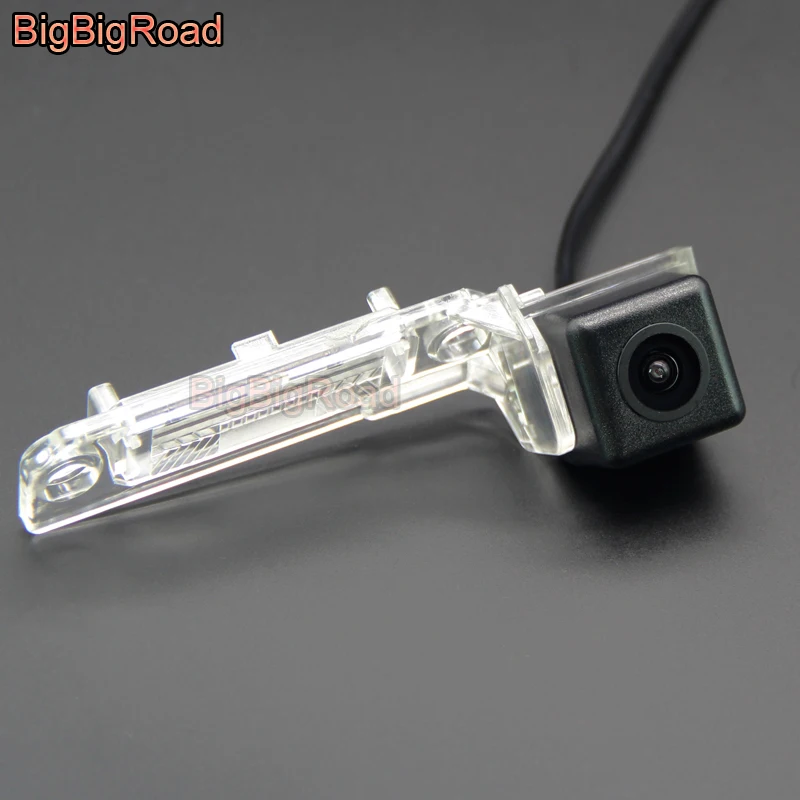 

BigBigRoad Car Rear View Camera For Skoda Superb / Seat Alhambra Altea 5P5 / 5P8 Leon 1P1 Ibiza 6J Hatchback / Inca 2006 - 2012