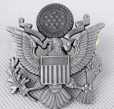 WWII US Army Epluribus Unum Officers Metal Cap Hat Badge Grey-US110