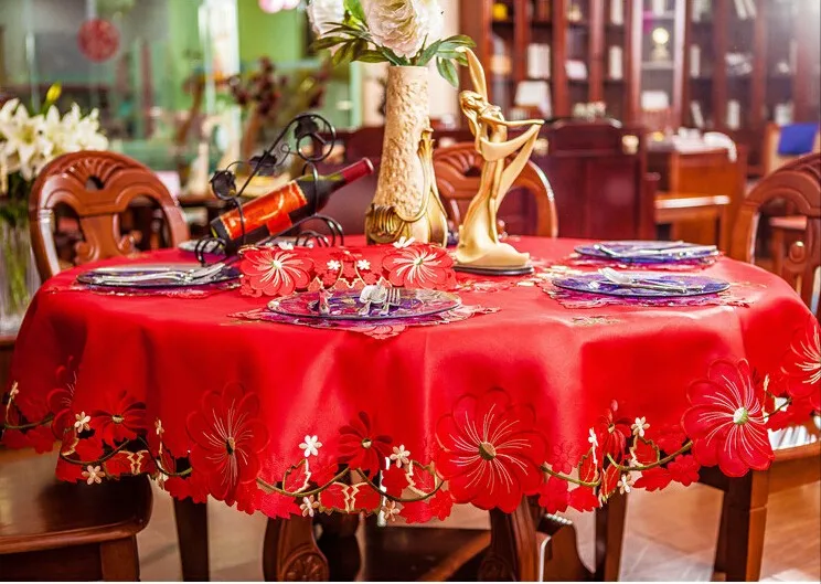 クリスマスポリエステルサテンレッドテーブルクロス、ラウンドテーブル