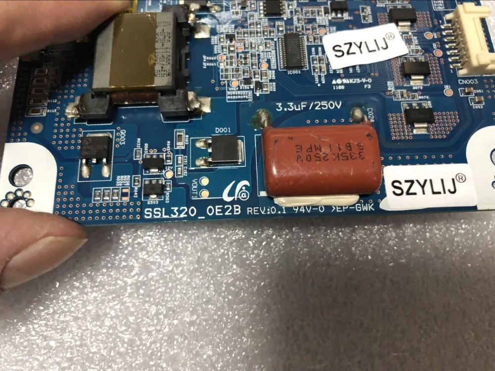 Originele LE32T30 SSL320_0E2A SSL320-0E2B SSL320-0E2D Spot