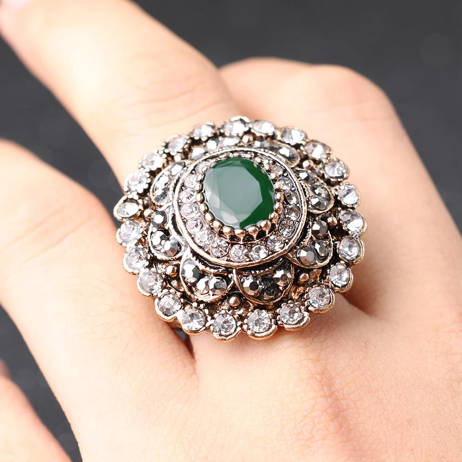 Fashion Vintage Look Ring Gold Color Big Round Crystal Flower Green Gem Antique Rings For Women 2018 New