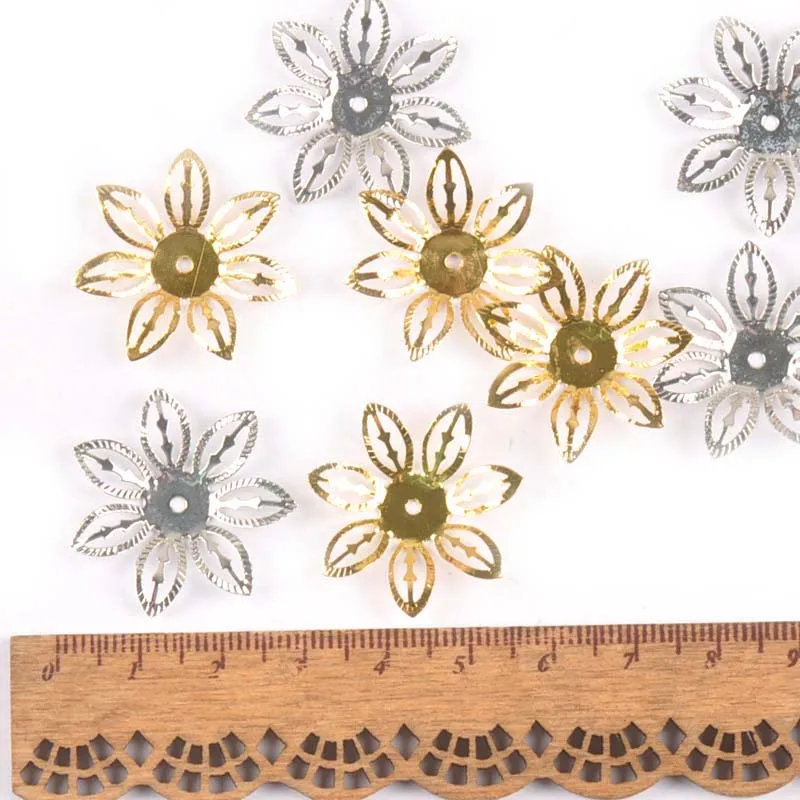 Gold/silver 50Pcs Hollow Filigree Wraps Flowers Connectors Metal Crafts Embellishments For DIY Scrapbookings Home Decor YK0755