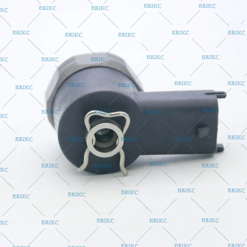 ERIKC F00VC30318 diesel injection nozzle solenoid valve,F 00V C30 318 common rail injector Magnet connection group F00V C30 318