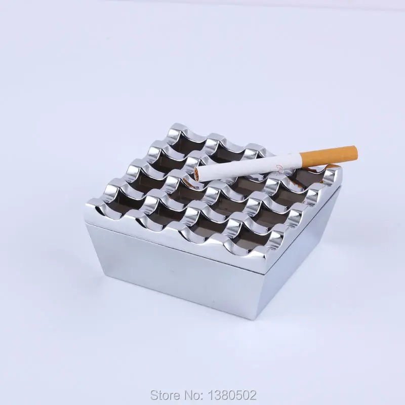 Hot Selling 16 Holes Decoration Alloy Metal Squre Silver Ashtray  With Lids For Smoker Gift For Friend