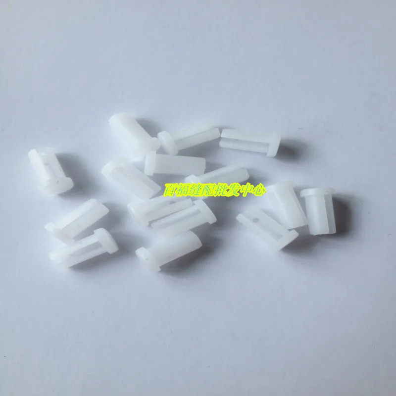 

Sewing Mchine Parts PFAFF 591 574 335 1245 Plastic plug for built-in automatic thread cutting winder TW3-P335 TW1-1245