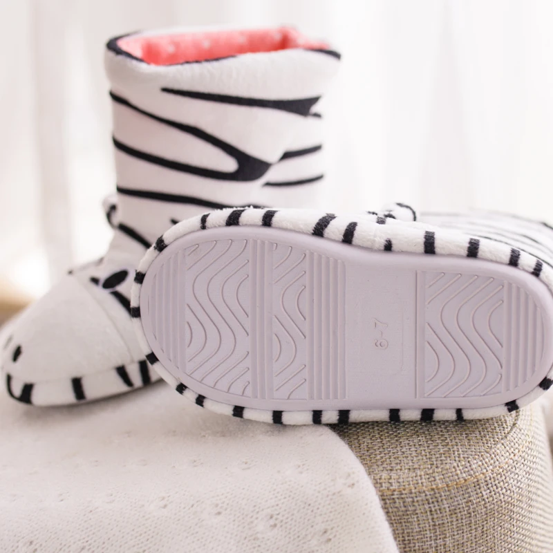 Winter kids Shoes Boys Girls Slippers Cartoon zebra Home Shoes Soft Comfortable Warm Parent-child Home Slippers Floor home boots