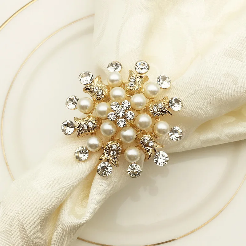 

SHSEJA 50PCS Hotel Napkin Ring Round Flower Pearl Napkin Buckle Christmas Wedding Party Napkin Circle Desktop Decoration