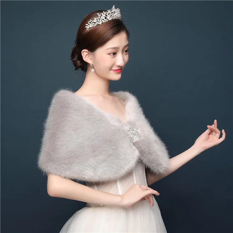 JaneVini Nieuwe Elegant Grijs Faux Fur Bruids Wraps Korte Bruiloft Mantel Capes Stola Shrug Winter Warm Bolero Christmas Party Jassen