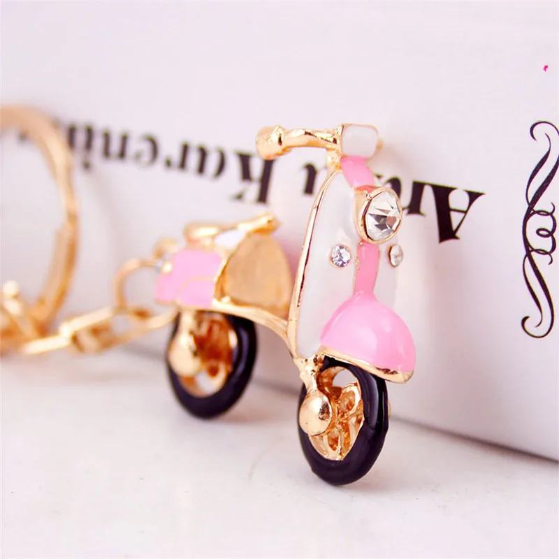 New Fashion Motorcycle Keychain Trinket Motor Scooter Crystal Car Key chain Bag Charm Women\'s Key ring for a woman