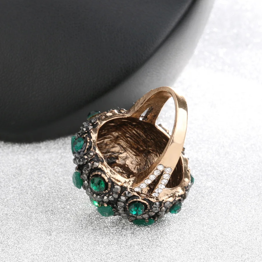 2020 New Luxury Green Natural Stone Wedding Rings For Women Vintage Gold Color Crystal Flower Crown Ring Boho Ethnic Jewelry