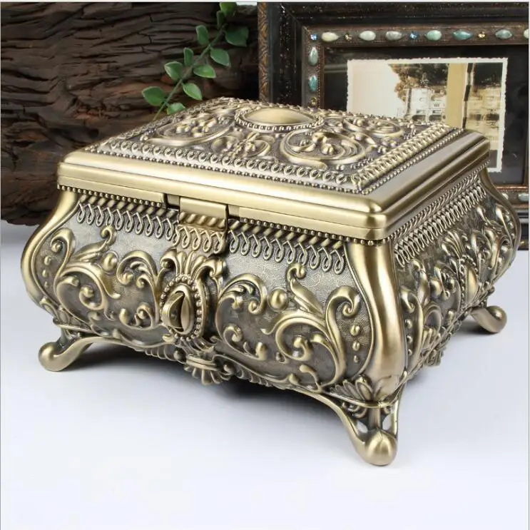 

25.5X21.5X16CM large jewelry storage box With diamond bronze color jewelry box organizer Desktop storage box decoration Z089