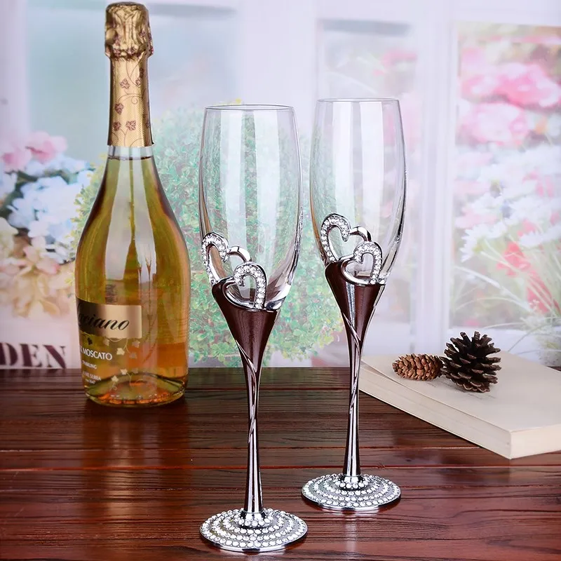 

Creative gift quality crystal Champagne flutes wedding glasses Toasting Red Wine goblet metal heat rhinestone Personalized decor