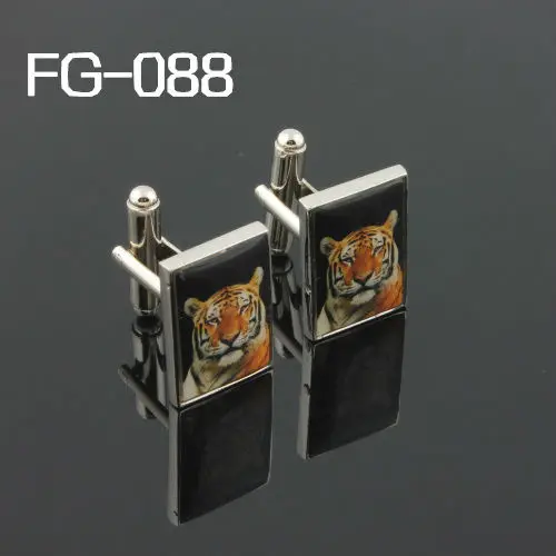 

Men's accessories Fashion Cufflinks FREE SHIPPING:High Quality Cufflinks For Men FIGURE 2013Cuff Links FG-088 Wholesales