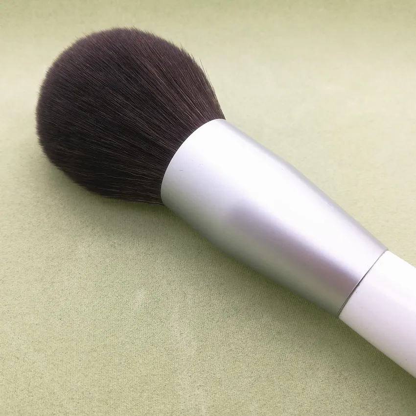 Large Powder Brush Blush High Quality Soft Hair Blending Face Makeup Brushes Tools