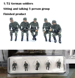 1/72  German soldiers  Sitting and talking  5 person group  Finished product  Military Scene Collocation Model