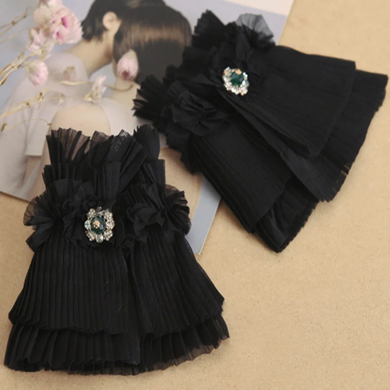 

Vintage Collar False Collar Irregular pleated bow drill decorative fake collar sleeve Victorian Detachable Collar Vintage Black