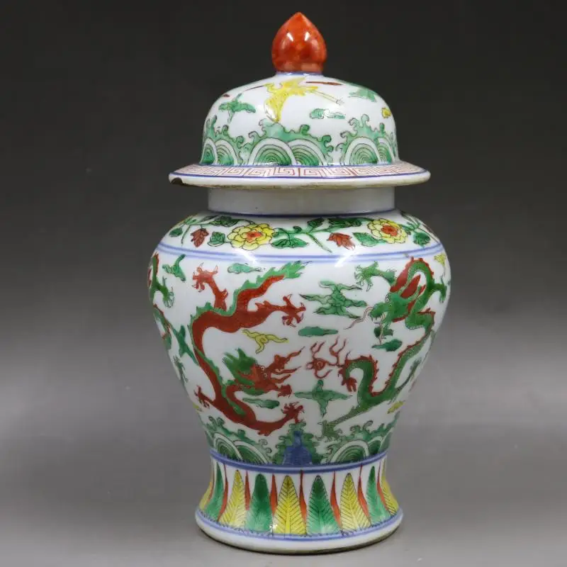 

Ming Dynasty Jiajing Year Mark Antique Five Color Cloud Dragon Pattern General Tank Antique Jar Home Decoration Porcelain Orname