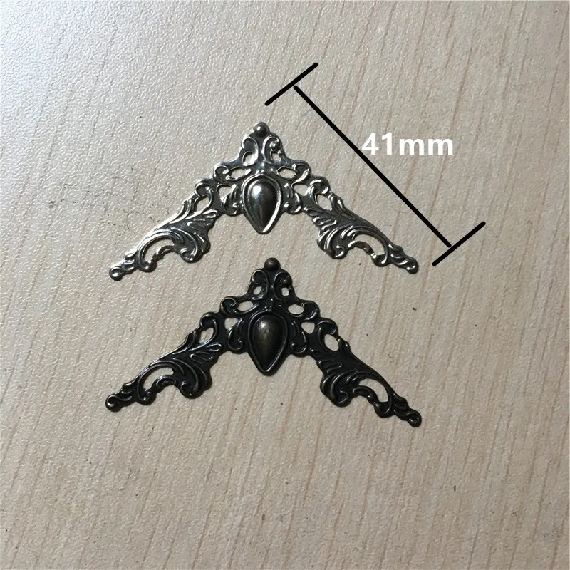 Iron Filigree Triangle Flower Wraps Cabochon,Ancient Heart Corner,Flatback Metal Embellishments Scrapbooking,41mm,200Pcs