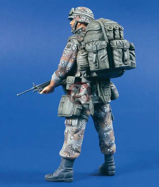 도색되지 않은 키트 1/16 120mm 톱 군인 미국 사막 폭풍 기본 그림 없음 역사적인 수지 그림 미니어처 장난감