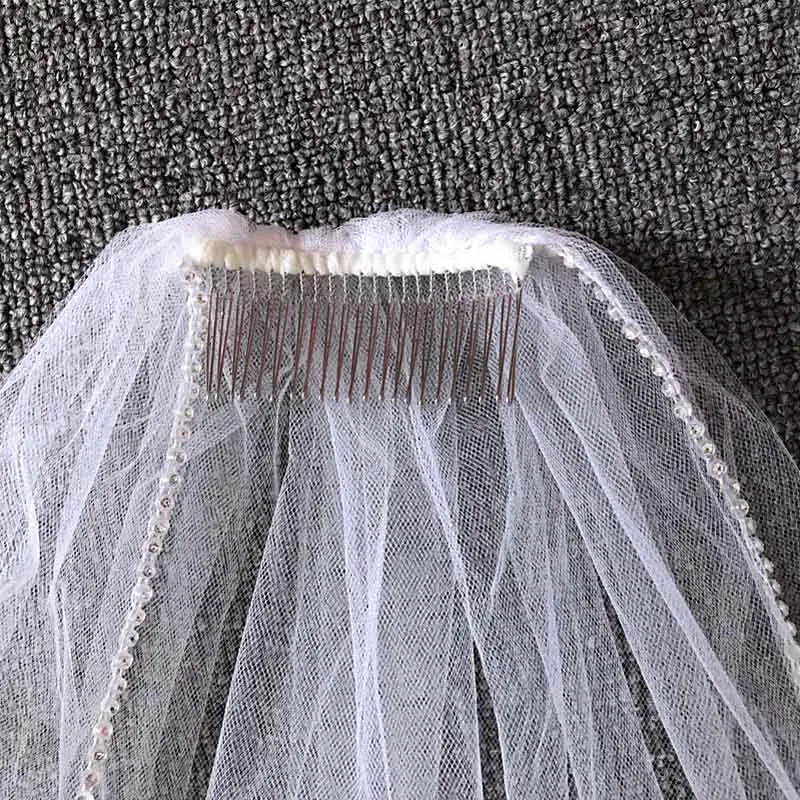 White Ivory Beaded Edge Wedding Veils With Comb 2018 Crystals Short Bridal Veil Wedding  Accessories Free Shipping