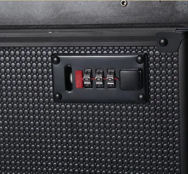 Boîte à outils de coiffure multifonction.