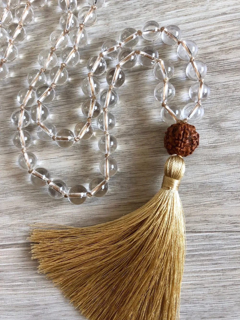 108 Mala Perlenkette Weiß Quarz Halskette Verknotet quaste Halsketten Gebet Yoga schmuck Rudraksha Meditation Mala Halsketten – Detail 5