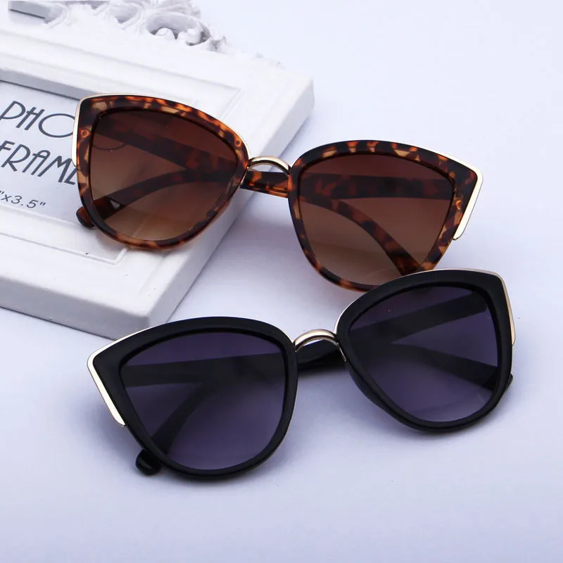 New Fashion Retro Cateye Sunglasses women Female Shades Eyewear vintage sunglasses UV400 clout goggles oculos de grau feminino