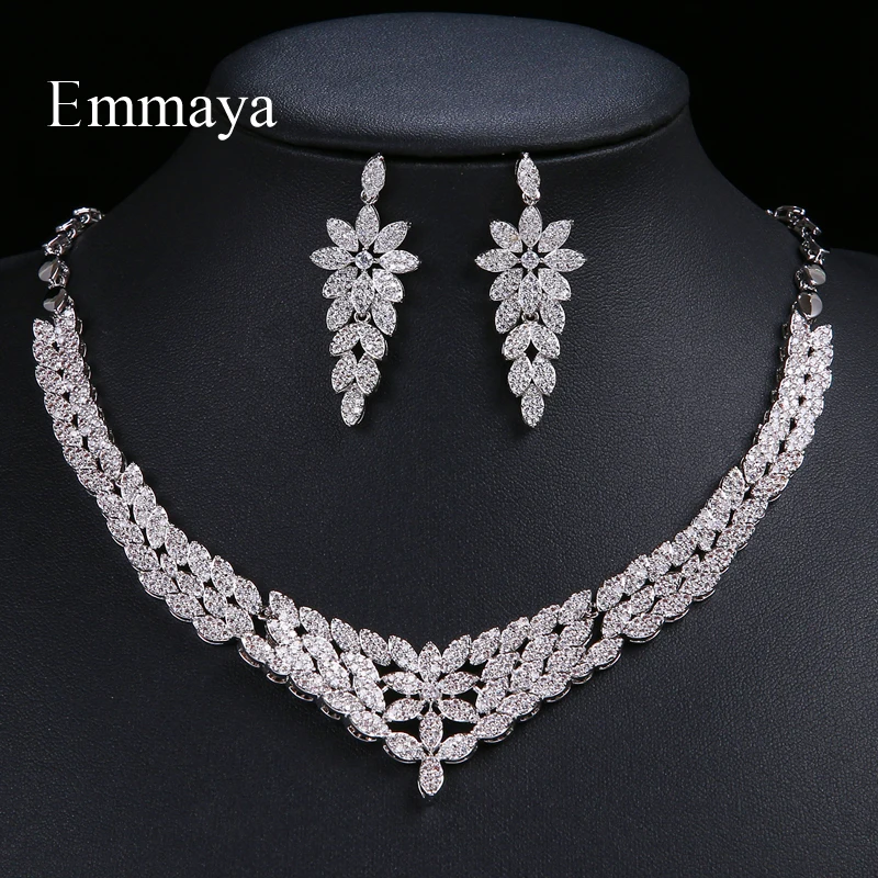 

Emmaya New Arrival Women's Zircon Pendent Leaves Chain Necklace Earrings dinner Jewelry Set Popular Leader' Choice Gift