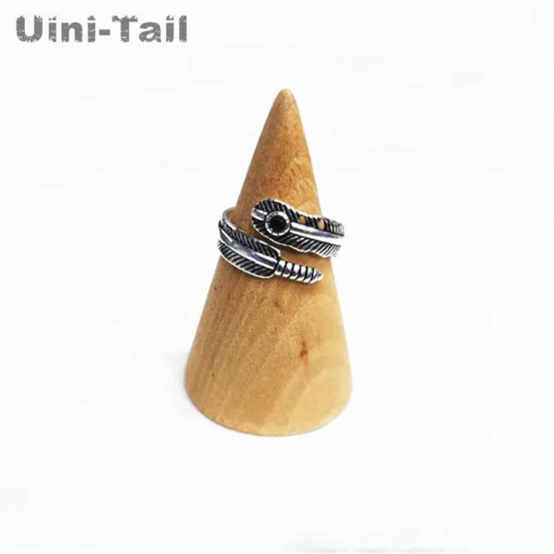 Uini-Staart 2019 nieuwe aanbieding 925 sterling zilveren mode persoonlijkheid zwarte veer opening ring eenvoudige retro trend hoge kwaliteit