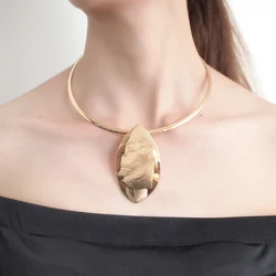 Punk Alloy Gold Color Chokers Necklace Metal Geometric Statement Necklace For Women Jewelry Accessories 2022 UKEN