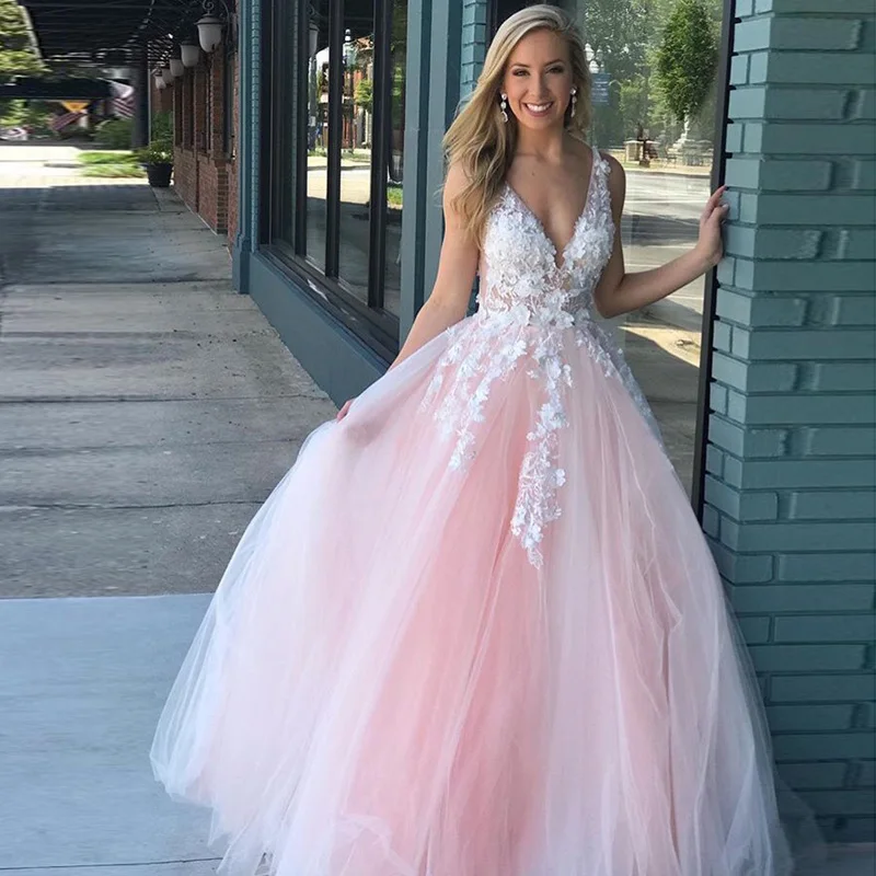 Vestidos de baile de graduación de color rosa de ilusión con escote en V profundo apliques blancos 2019 largo hasta el suelo vestido de formatura Línea A vestidos de fiesta formales