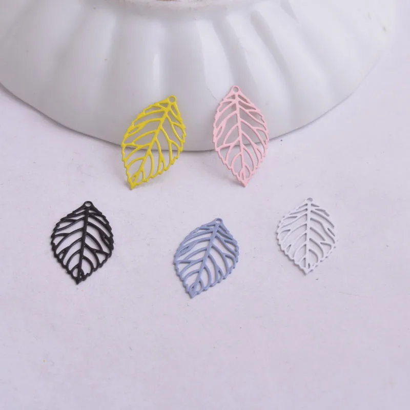 100 Stück/Lot AC2228 20mm*5mm Blatt-Anhänger Filigrane Blätter Anhänger DIY Ohrring-Zubehör – Detail 7