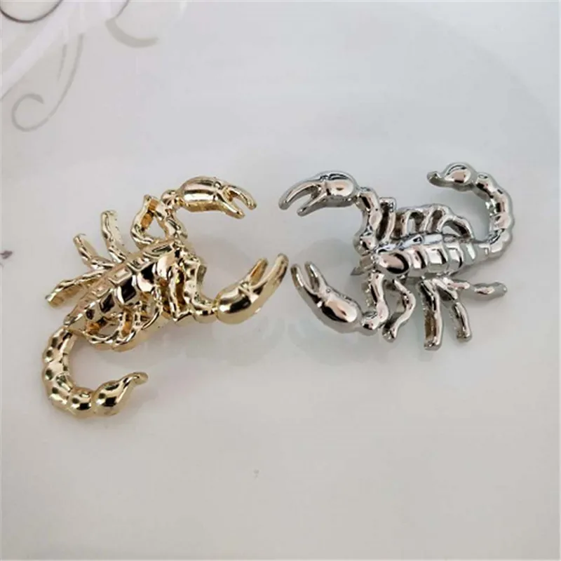 Exaggeration Badges Purple Scorpion Brooches For Women Sexy Jewelry Enamel Esmalte Insect Centipede Brooch Hijab Pins Bijoux