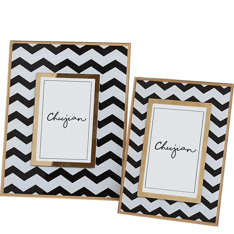 Europe Glass photo frame 6 inches table top Bedside table picture frame Black and white stripes picture frame Home decoration