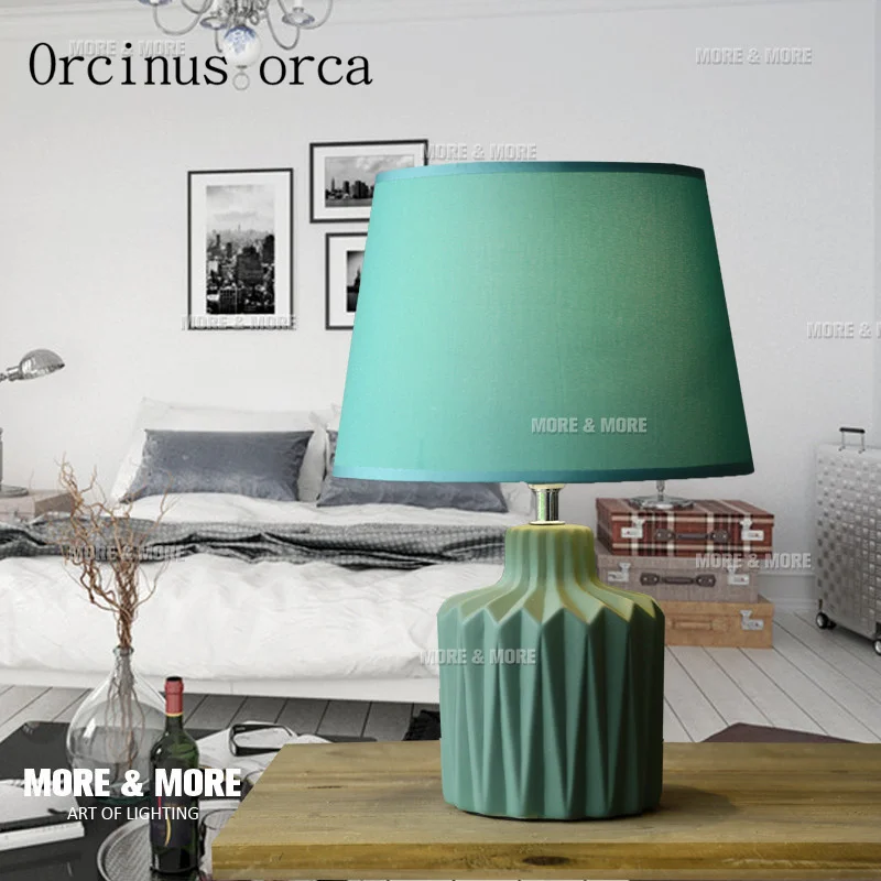 The American ceramic lamp bedroom bedside creative simple modern fashion lovely warm warm light bedside lamp