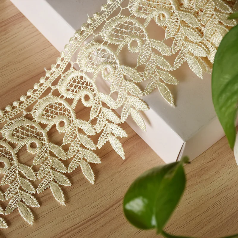 Cusack 3 Yards 9 CM rifiniture in pizzo Applique costumi in poliestere passamaneria nastro bianco marrone tessuti per la casa tessuto per cucire fai