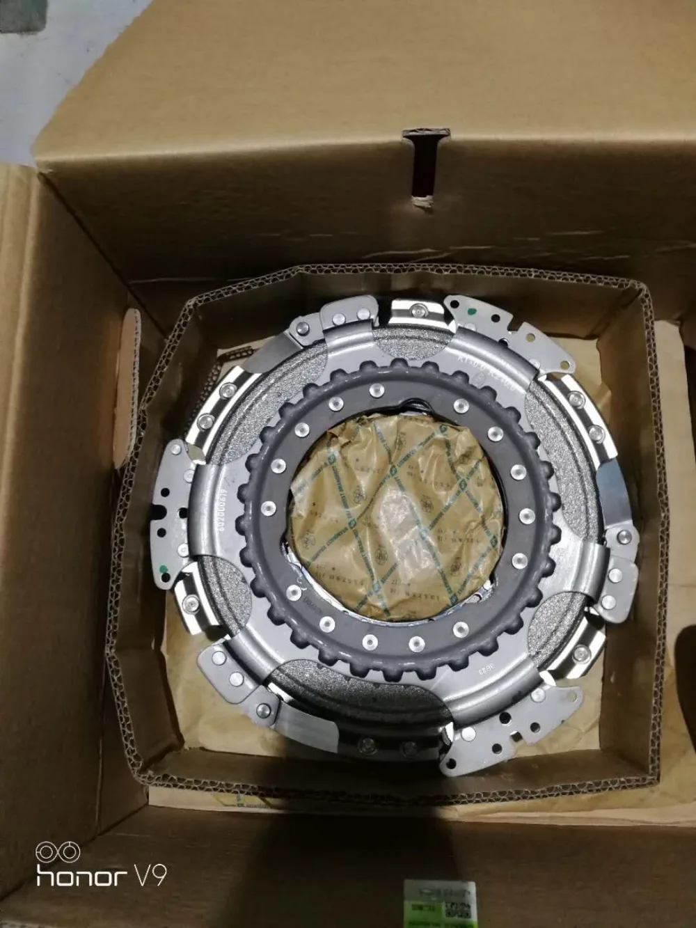 602 0006 00  / 602000600 / 6020006000  clutch 2-set (clutch disc and clutch cover)  0AM198140A 0AM198141P 0AM198141T Quality New