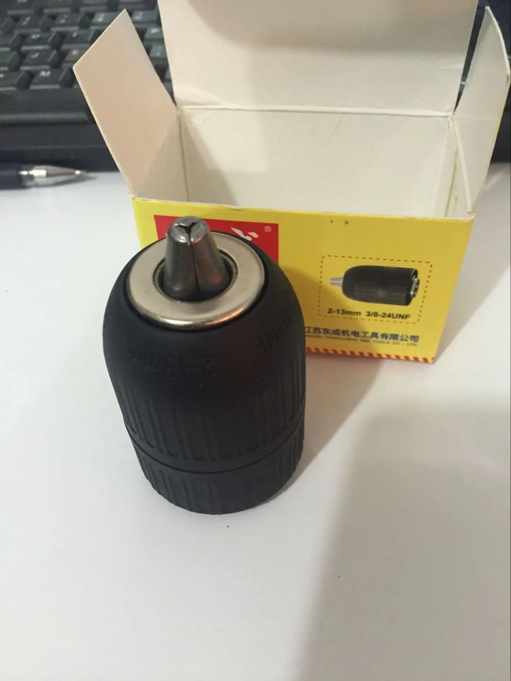 Di plastica Maniche 3/8 "-24UNF Drill Keyless Mandrino 2-13mm Gamma di Capacità