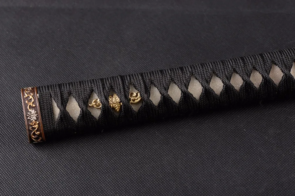 High Quality Exquisite Handle Tsuka for Japanese Sword Katana Black Silk Ito & Genuine Rayskin & High-grade Gilt Fuchi Kashira