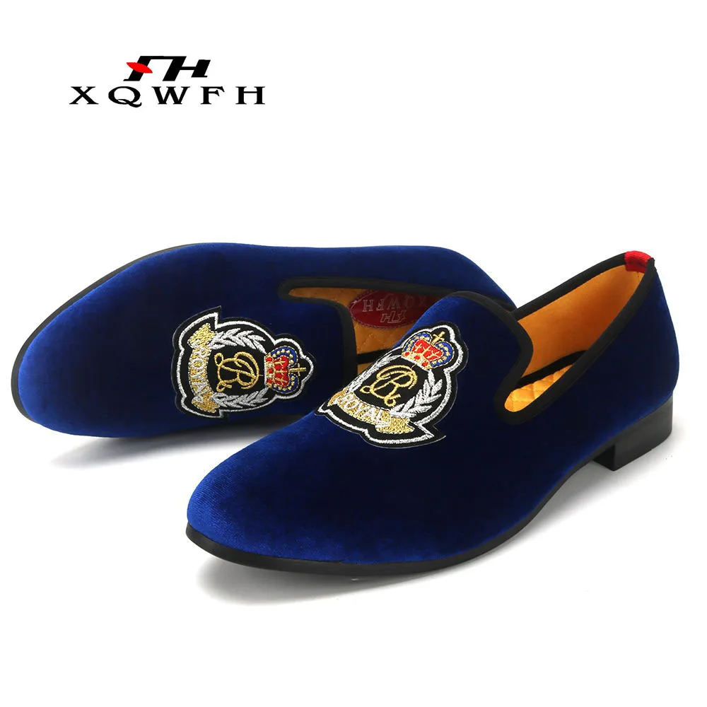 New Fashion Black and Blue Velvet Men Loafers Handmade Men  Dress Shoes Comfortable Men\'s Smoking Shoes