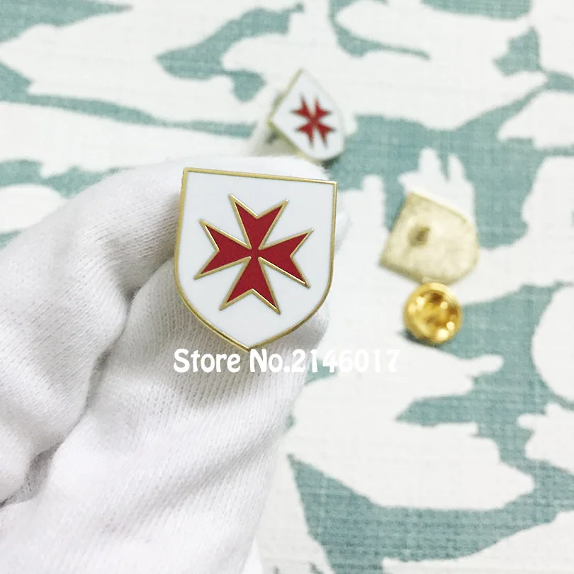 

100pcs Customized Lapel Pin Masonic Pins Badge Crusader Warrior Order Knight White Shield with Red Maltese Cross Masons Brooches